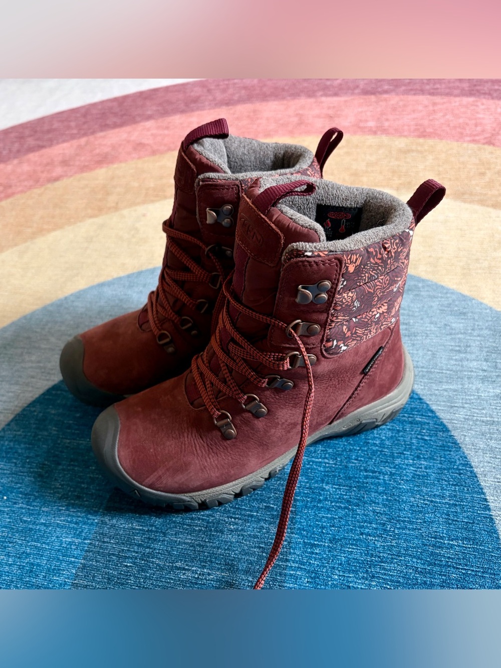 Keen Boots - size 6